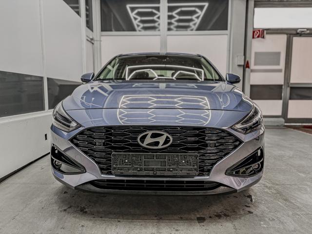 Hyundai i30 - STYLE NAVI LED RFK PDC Vorlauffahrzeuge