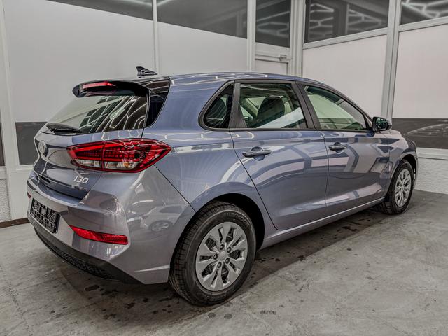 Hyundai i30 STYLE NAVI LED RFK PDC 