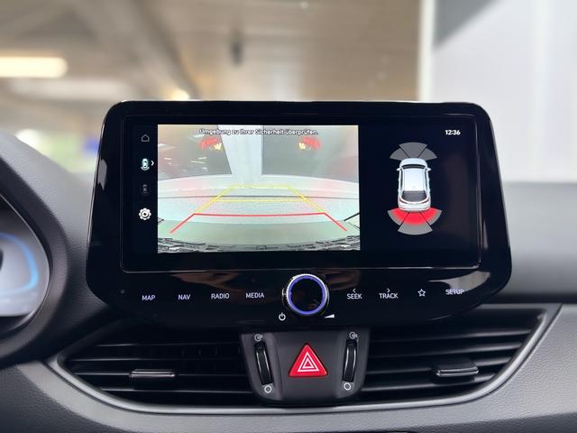 Hyundai i30 STYLE NAVI LED RFK PDC 