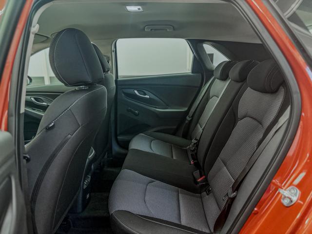 Hyundai i30 STYLE NAVI LED RFK PDC 