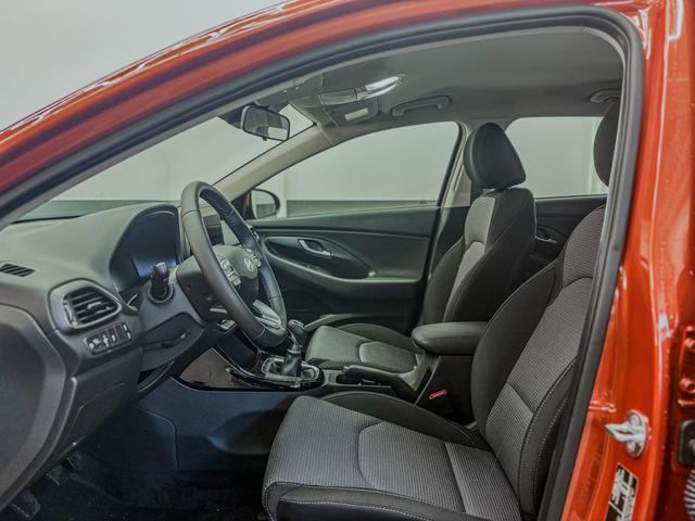 Hyundai i30 STYLE NAVI LED RFK PDC 