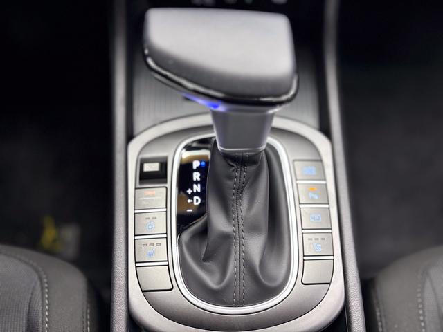 Hyundai KONA STYLE PLUS DCT SHZ ACC NAVI RFK PDC 