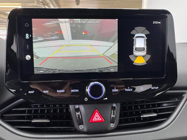 Hyundai i30 STYLE NAVI LED RFK PDC 