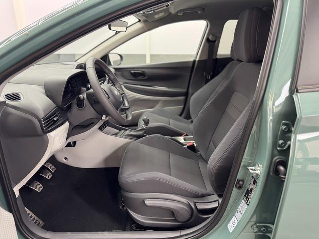 Hyundai BAYON COMFORT FL SHZ LED NAVI RFK PDC TEMPOMAT 