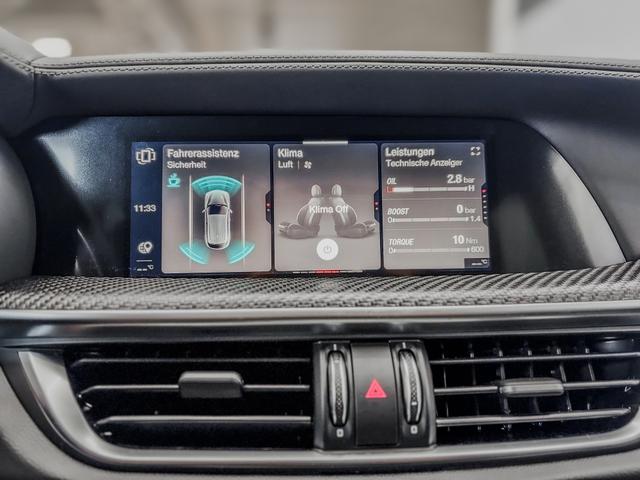 Alfa Romeo Stelvio QUADRIFOGLIO VERDE AKRAPOVIC Technologie-Paket 