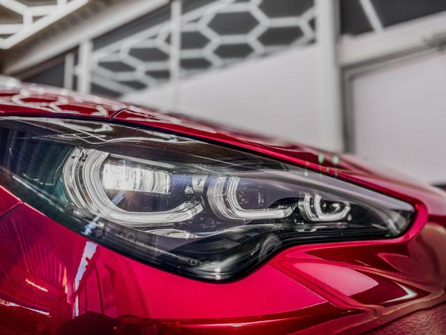 Alfa Romeo Stelvio QUADRIFOGLIO VERDE AKRAPOVIC Technologie-Paket 