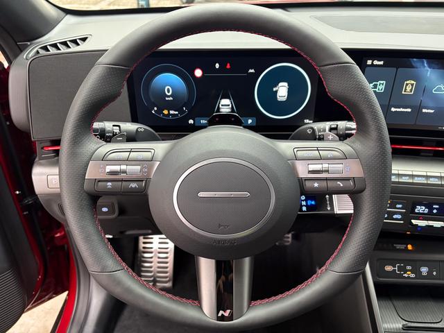 Hyundai KONA PREMIUM PLUS 1.6 T-GDi DCT N-LINE SHZ NAVI ACC RFK 