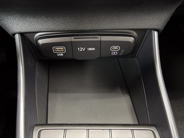 Hyundai BAYON LIFE FL NAVI RFK PDC TEMPOMAT 