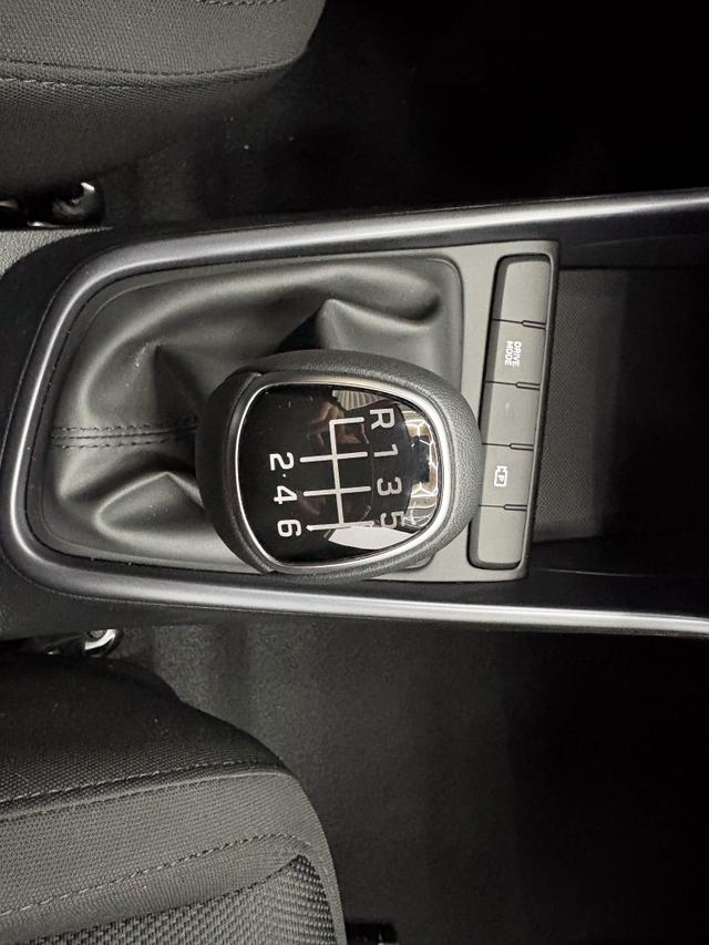 Hyundai BAYON LIFE FL NAVI RFK PDC TEMPOMAT 