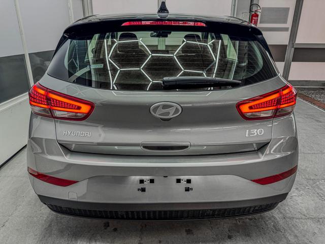 Hyundai i30 STYLE NAVI LED RFK PDC 