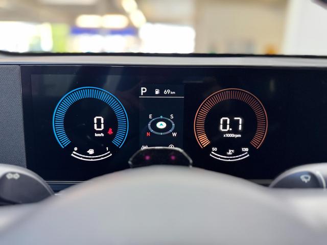 Hyundai KONA STYLE PLUS DCT SHZ ACC NAVI RFK PDC 