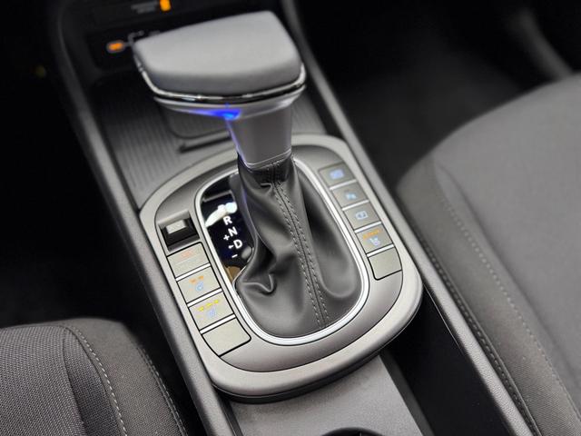 Hyundai KONA STYLE PLUS DCT SHZ ACC NAVI RFK PDC 
