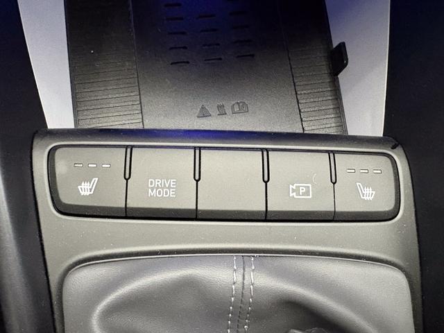 Hyundai BAYON PREMIUM FL SHZ KLIMAAUTOMATIK PDC NAVI RFK 