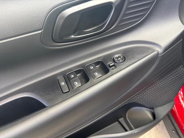 Hyundai BAYON LIFE FL NAVI RFK PDC TEMPOMAT 