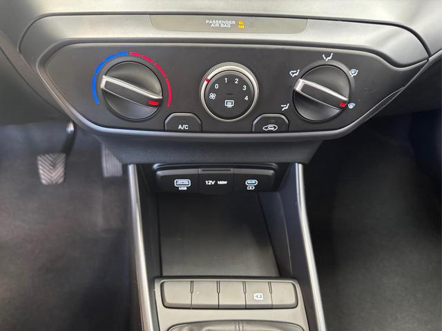 Hyundai BAYON LIFE FL NAVI RFK PDC TEMPOMAT 