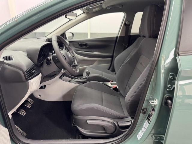 Hyundai BAYON COMFORT FL SHZ LED NAVI RFK PDC TEMPOMAT 