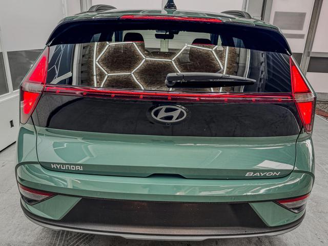 Hyundai BAYON COMFORT FL SHZ LED NAVI RFK PDC TEMPOMAT 