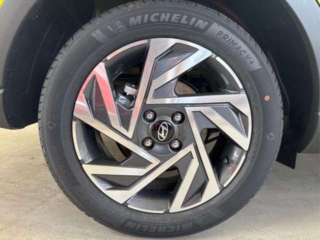 Hyundai BAYON COMFORT FL SHZ LED NAVI RFK PDC TEMPOMAT 