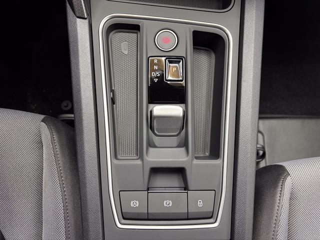 Seat Leon Sportstourer STYLE 1.5 eTSI 150PS DSG SHZ 