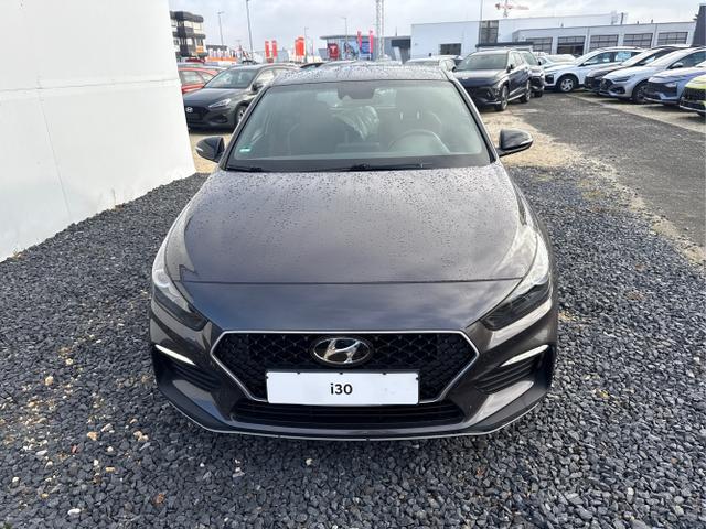 Hyundai / i30 / Grau /  /  / DCT ACC NAVI SHZ RFK 