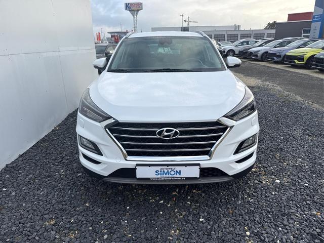 Hyundai TUCSON PREMIUM 4WD NAVI SHZ v+h 360 KRELL RFK PDC LED 