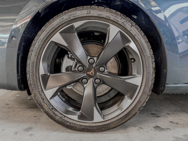 Cupra Leon Sportstourer 1.5 eTSI DSG AHK INTELLIGENT DRIVE KEYLESS 