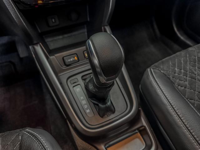 Suzuki Vitara COMFORT+ 1.5 HYBRID AUT PANO NAVI ACC SHZ 