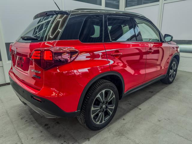 Suzuki Vitara Comfort+ 1.5 HYBRID AUT PANO NAVI ACC SHZ 