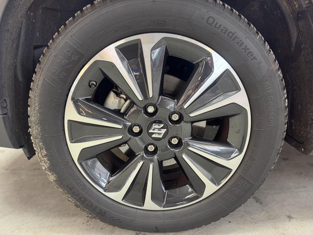 Suzuki Vitara COMFORT+ 1.5 HYBRID AUT PANO NAVI ACC SHZ 