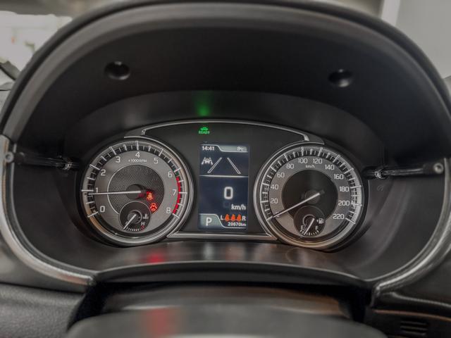 Suzuki Vitara COMFORT+ 1.5 HYBRID AUT PANO NAVI ACC SHZ 