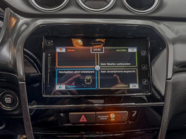 Suzuki Vitara COMFORT+ 1.5 HYBRID AUT PANO NAVI ACC SHZ 