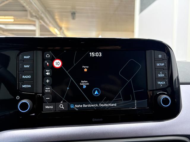 Hyundai i10 PREMIUM AUT SHZ SMART KEY KLIMAAUTOMATIK AMBIENTE ALU RFK PDC NAVI 