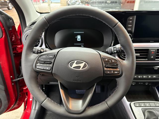 Hyundai i10 PREMIUM AUT SHZ SMART KEY KLIMAAUTOMATIK AMBIENTE ALU RFK PDC NAVI 