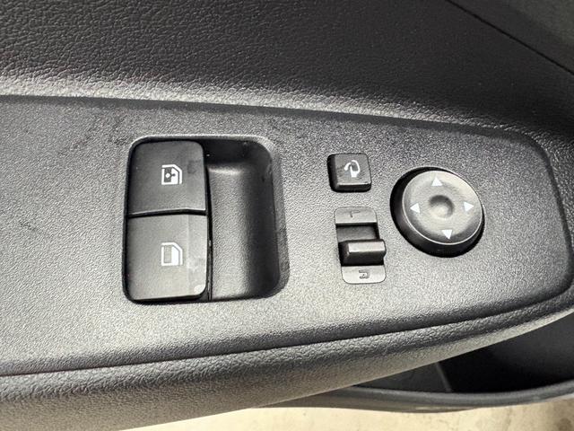 Hyundai i10 STYLE AUT NAVI SHZ RFK TEMPOMAT 