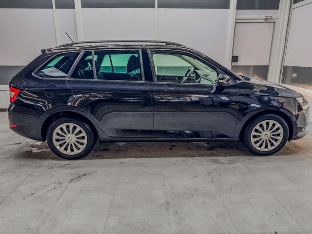 Skoda Fabia Combi AMBITION KLIMAAUTOMATIK RFK PDC SHZ 