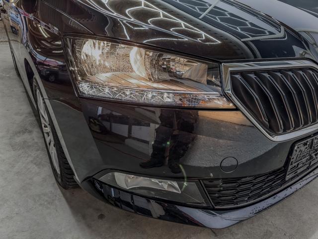 Skoda Fabia Combi AMBITION KLIMAAUTOMATIK RFK PDC SHZ 