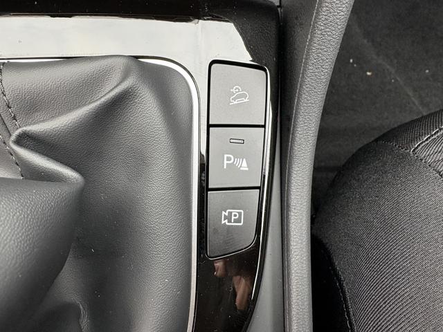 Hyundai TUCSON STYLE 18 ALU KLIMAAUTOMATIK TOTWINKEL NAVI SHZ RFK PDC 