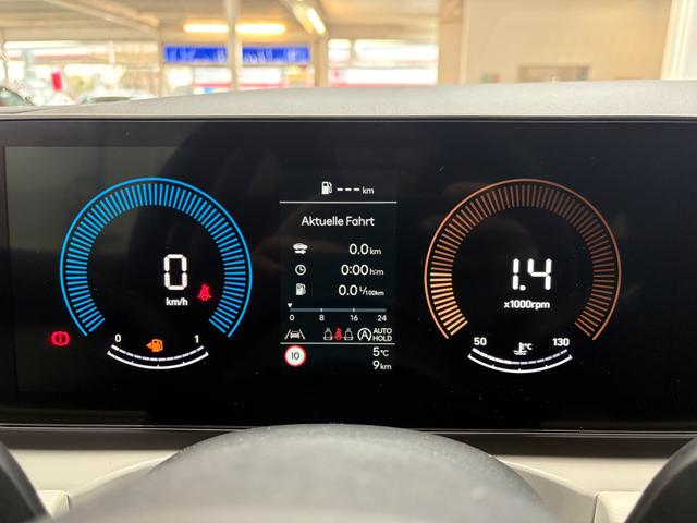 Hyundai TUCSON STYLE KLIMAAUTOMATIK TOTWINKEL NAVI SHZ RFK PDC 