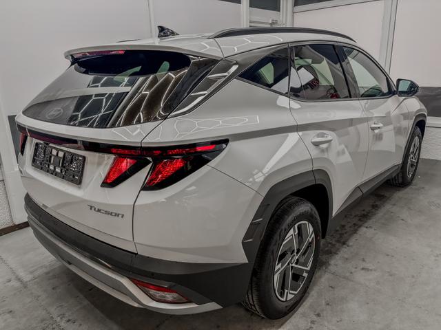 Hyundai TUCSON STYLE KLIMAAUTOMATIK TOTWINKEL NAVI SHZ RFK PDC 