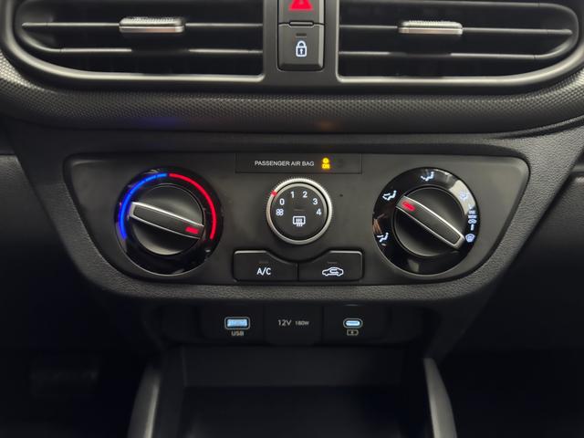 Hyundai i10 STYLE AUT NAVI SHZ RFK TEMPOMAT 