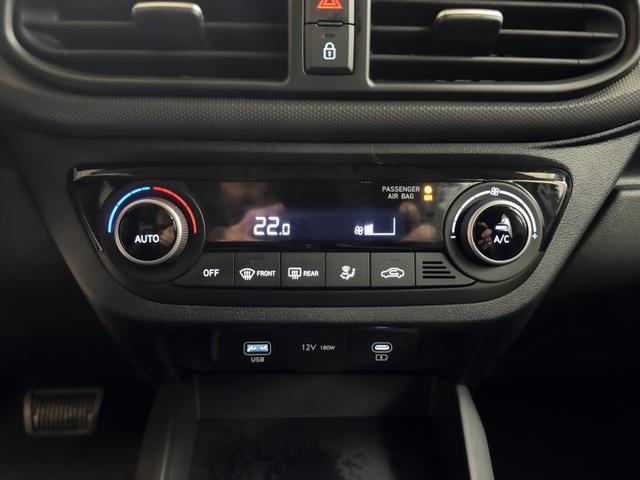 Hyundai i10 STYLE AUT KLIMAAUTOMATIK NAVI SHZ RFK TEMPOMAT 