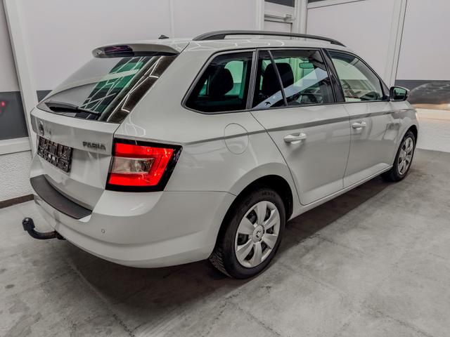 Skoda Fabia Combi AMBITION GREEN TEC AHK SHZ TEMPOMAT 