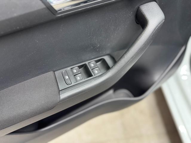 Skoda Fabia Combi AMBITION GREEN TEC AHK SHZ TEMPOMAT 