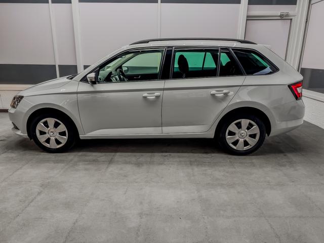 Skoda Fabia Combi AMBITION GREEN TEC AHK SHZ TEMPOMAT 