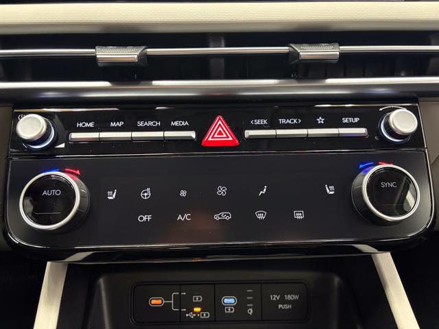 Hyundai TUCSON STYLE AUT KLIMAAUTOMATIK TOTWINKEL NAVI SHZ RFK PDC 