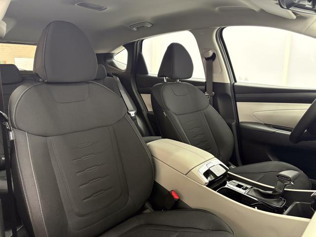 Hyundai TUCSON STYLE AUT KLIMAAUTOMATIK TOTWINKEL NAVI SHZ RFK PDC 