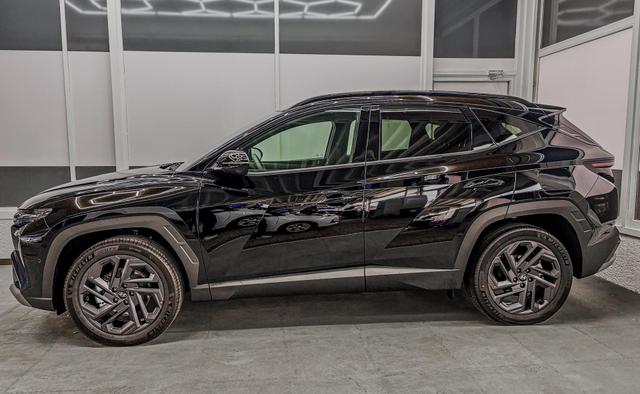 Hyundai TUCSON Impression 20th Anniversary AUT 360 ACC KRELL NAVI PDC RFK SHZ HUD 