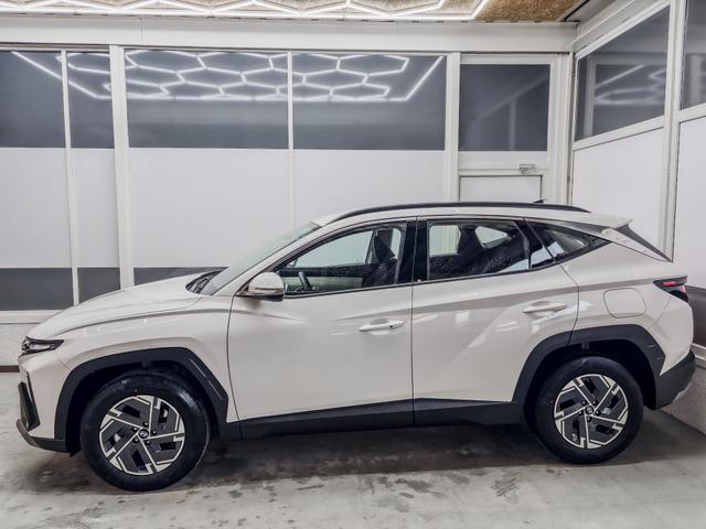 Hyundai TUCSON STYLE AUT KLIMAAUTOMATIK TOTWINKEL NAVI SHZ RFK PDC 