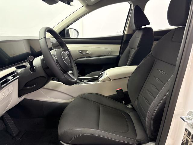 Hyundai TUCSON STYLE AUT KLIMAAUTOMATIK TOTWINKEL NAVI SHZ RFK PDC 