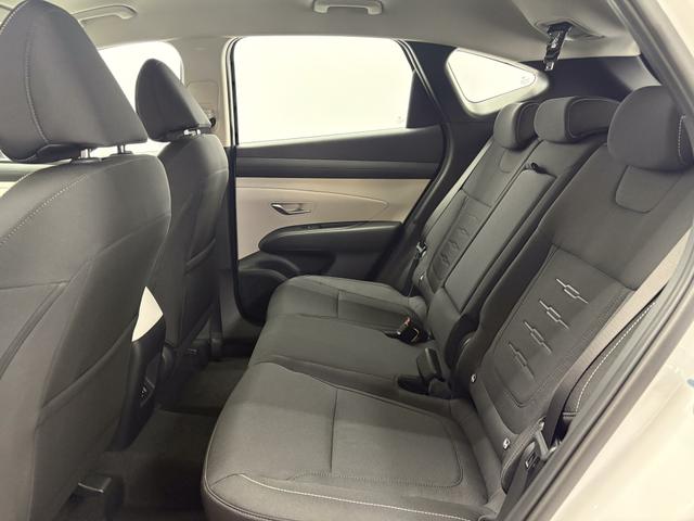 Hyundai TUCSON STYLE AUT KLIMAAUTOMATIK TOTWINKEL NAVI SHZ RFK PDC 